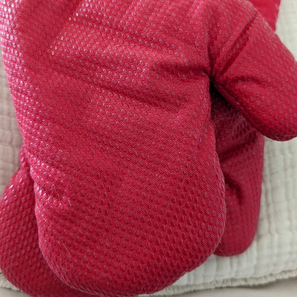 Kitchen Aid cooking, baking gloves. Anti slip silicone coated ♥️ Red ♥️ - Picture 5 of 5